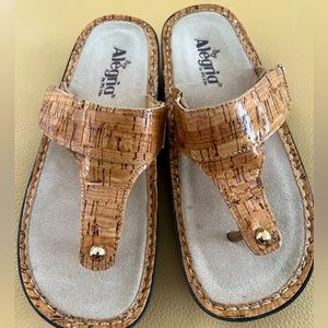 Alegria Sandals - New! 🎉 Cork Pattern & Color with Gold-Tone Hardware